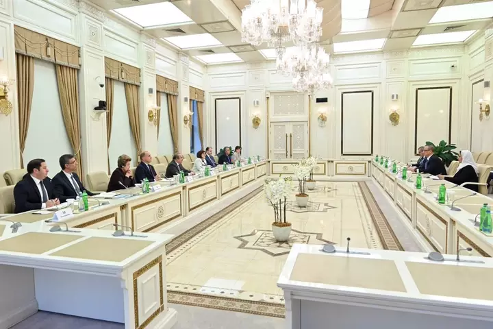 Sahibə Qafarova İƏT Baş katibi ilə görüşüb