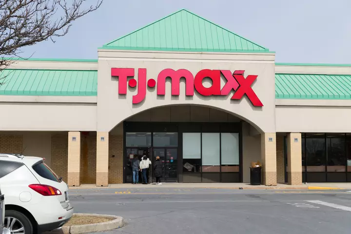 The Secret to Finding Luxury Perfumes on Sale? TJ Maxx and Marshalls
