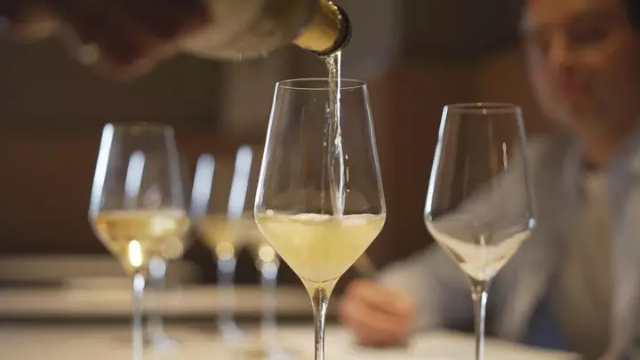 From fine wine to no alcohol: The changing world of French sommeliers