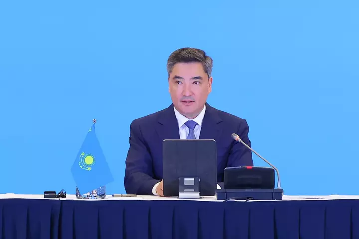Qazaxıstan büdcə deficitini 2029-cu ilə qədər ÜDM-nin 0,4%-ə endirməyi hədəfləyir – PM