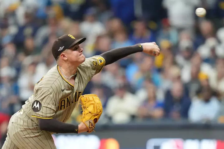 Yankees Linked to Padres Star Reliever Ahead of MLB Free Agency