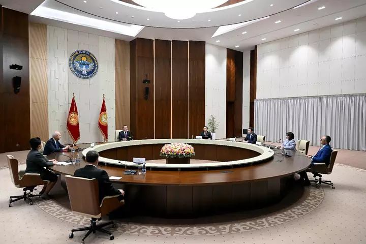 Qırğızıstan prezidenti Bişkekdə TURKPA parlament sədrləri ilə görüşüb