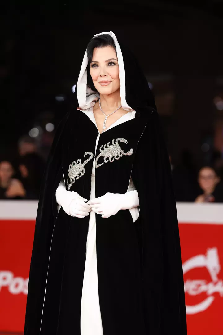 From Elizabeth Taylor to Kim Kardashian and Kris Jenner: The Starry History of the Scorpio Cape