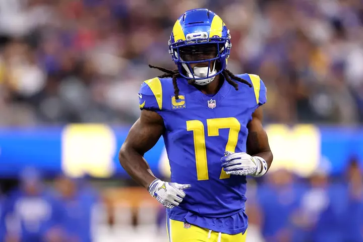 Rams Will Reportedly Pursue WR Trade After Major Davante Adams Injury