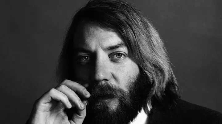‘Qorxulu Təsvirlər və Soyuq Musiqi’: Nəyə Görə Tənqidçilər Donald Sutherlandın 1973-Cü İldə Çəkdiyi Filminə 93% Reytinq Verirlər