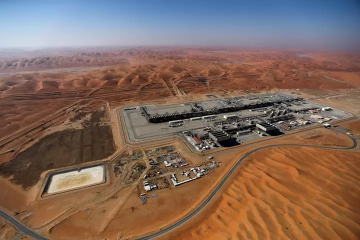 Oil Prices Rise More Than 2% as Attacks on Saudi Arabia, U.S.-Iran Risks Persist