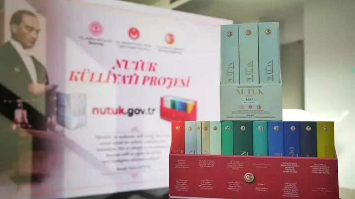 Atatürkün "Nutuk"u 8 xarici dildə nəşr olundu
