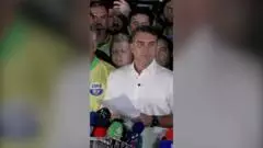 Flávio Bolsonaro calls for elections to be annulled