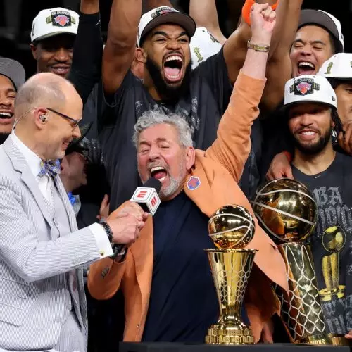 Knicks sent employees fake offer of championship rings in phishing test: Report